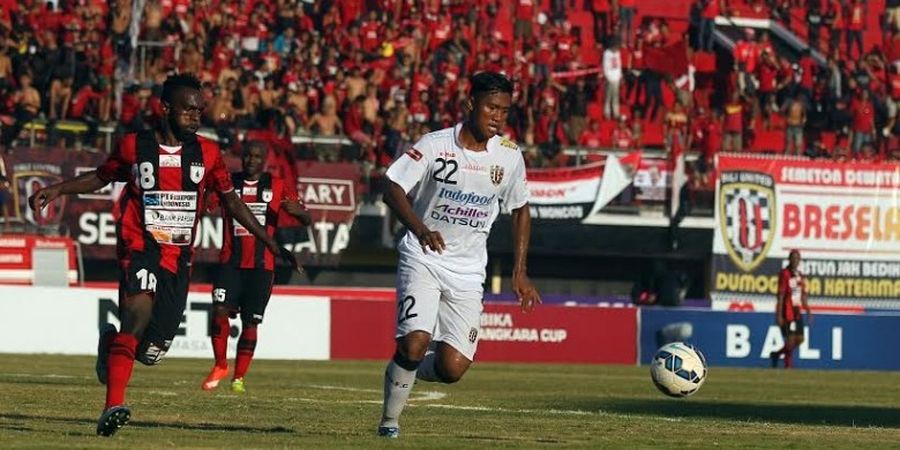 Sempat Bikin Pusing Persita, Rupanya Ini Alasan Ricky Kayame Pilih Pulang Kampung ke Persipura