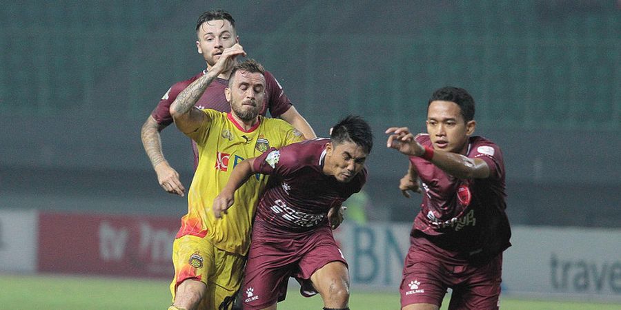 Terpopuler Ole Pagi Ini - 3 Poin PSM Makassar, Rekor Baru Persib Bandung, Hingga Laga Perdana Persela Tanpa Choirul Huda