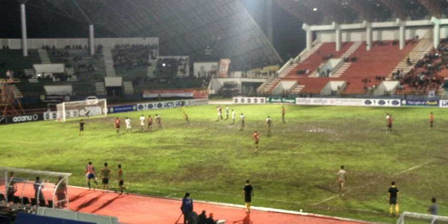 VIDEO - Spaso 'Mengepel' Lapangan Sebelum Cetak Gol