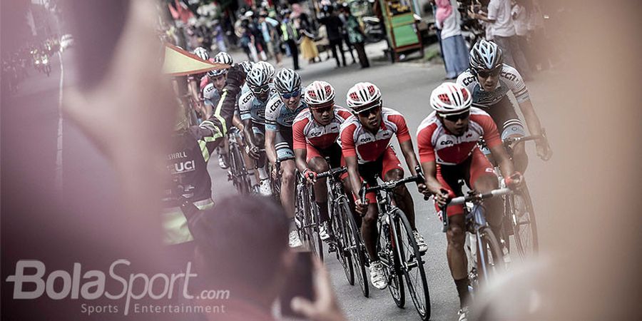 Diguyur Hujan, Start Etape Kedua Tour de Indonesia 2018 Tetap Berjalan