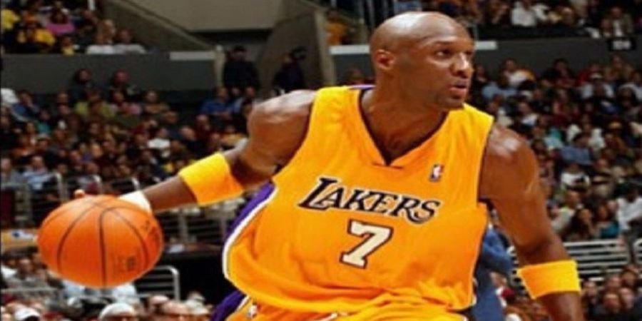 Lama Tak Terdengar, Lamar Odom Dikabarkan Kolaps di Klub Malam