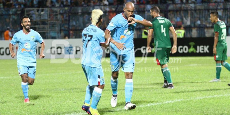 Persebaya Tidak Mentok ke Loris Arnaud