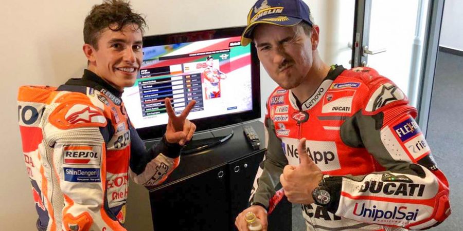 Jorge Lorenzo Punya Puluhan Koleksi Helm, Salah Satunya Milik Rival