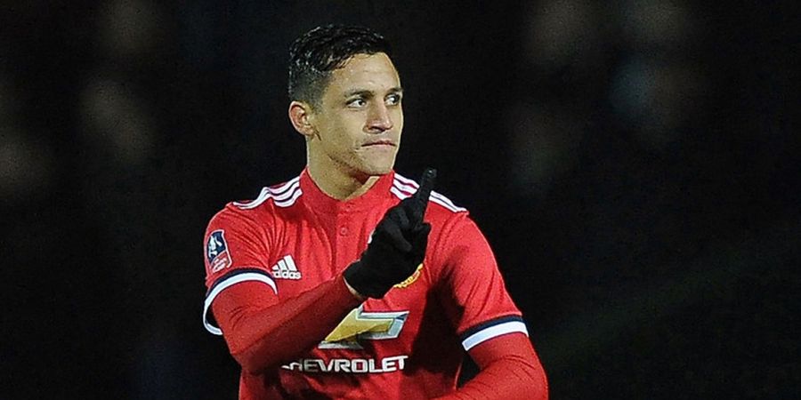 Rayakan Ulang Tahun sang Ibu, Alexis Sanchez Justru Diprotes Galak Netizen Gara-gara Ini