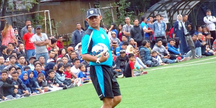 Dilepas Persib Bandung, Herrie Setiawan Merapat ke PSM Makassar