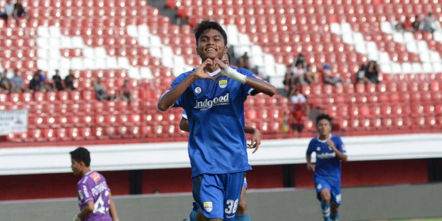 Cetak Gol Cantik 30 Meter, Begini Perasaan Pemain Muda Persib