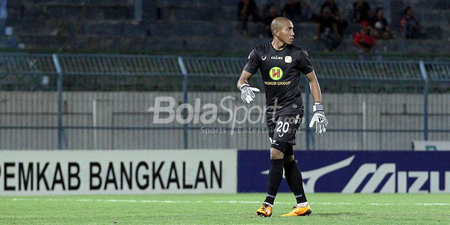 Dilatih 5 Pelatih Berbeda, Ini Pandangan Kiper Barito Aditya Harlan