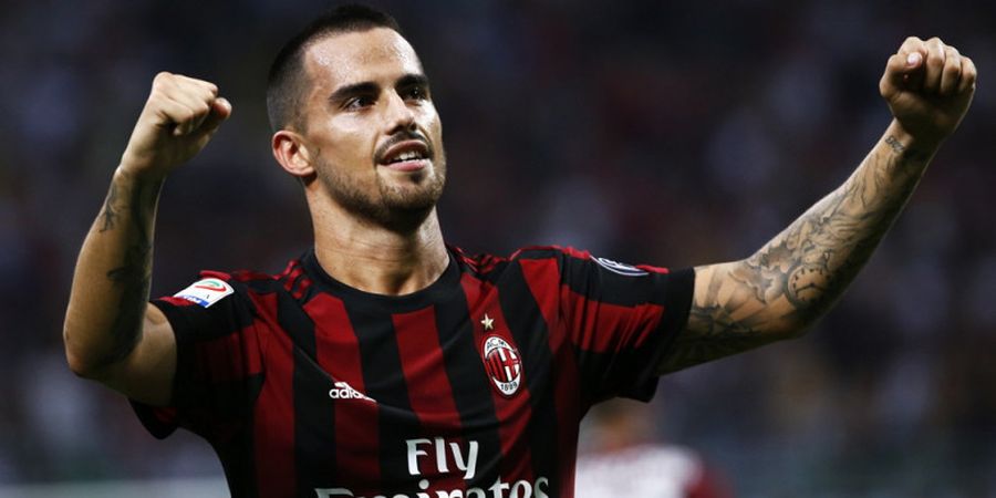 VIDEO - Keren! Inilah 10 Free Kick Terbaik AC Milan di San Siro, Suso Salah Satunya!