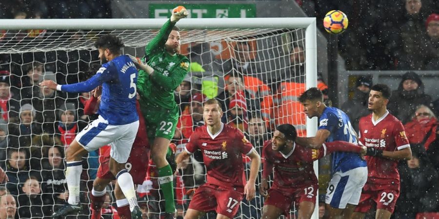 Simon Mignolet Kecewa dengan Liverpool soal Transfer Loris Karius