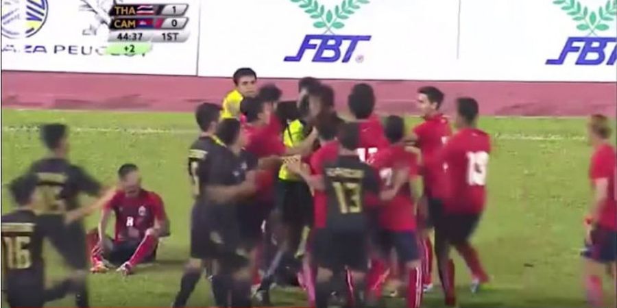 Indonesia vs Kamboja - Postur Boleh Kecil, tapi Emosi Pemain Timnas Kamboja Ini Sangat Besar Ketika Berada di Lapangan