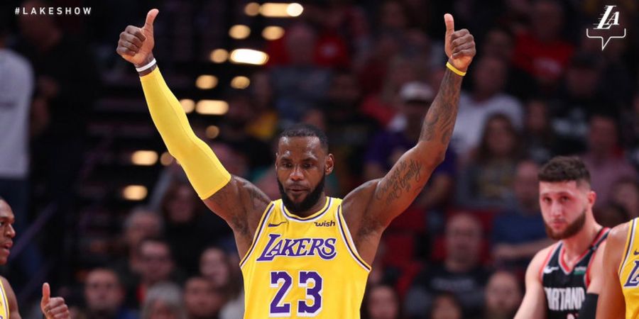 Jelang Musim Baru NBA, LeBron James Lelang Jersey Basket SMA Miliknya