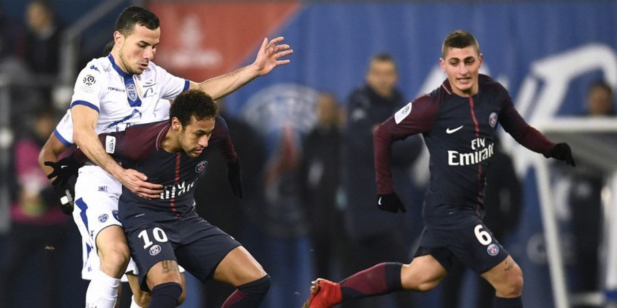 VIDEO - Penalti Edinson Cavani Ditepis, PSG Ditahan Imbang pada Babak Pertama