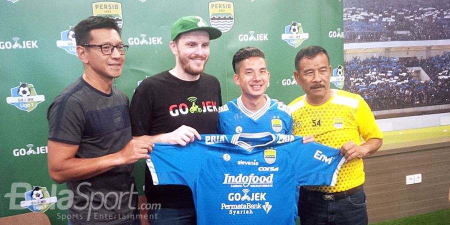 Persib Bandung Enggan Tambah Amunisi Baru untuk Penjaga Gawang