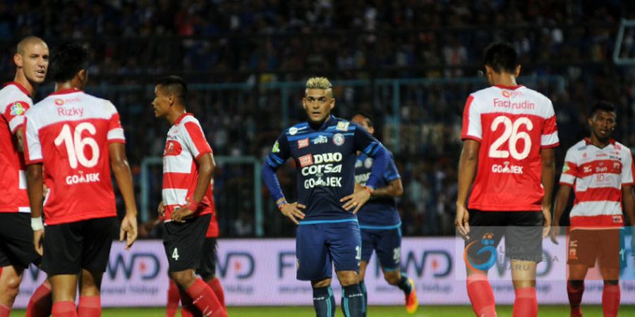 Madura United Vs Arema FC - Menang Telak, Laskar Sape Kerrab Putus Catatan Buruk Ini