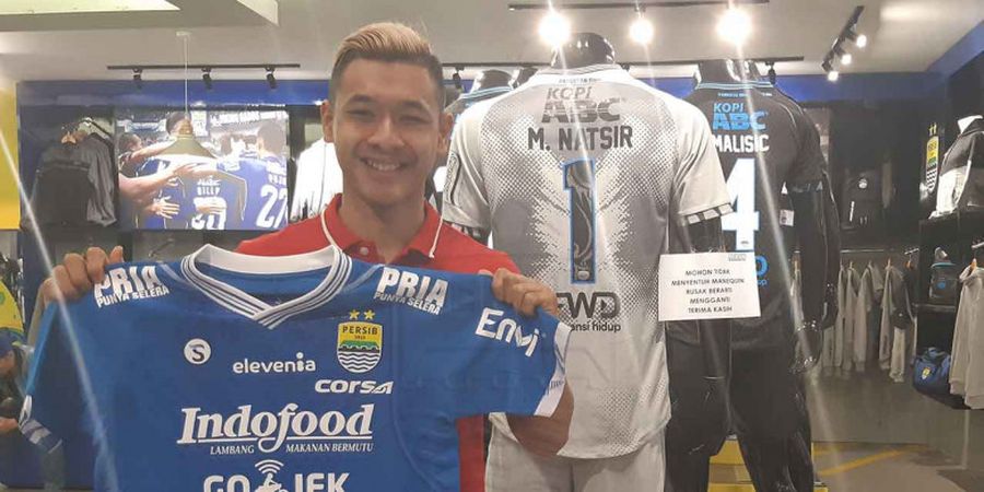 Gerai Persib Merchandise Store Pukau Pesilat Fenomenal Asian Games 2018