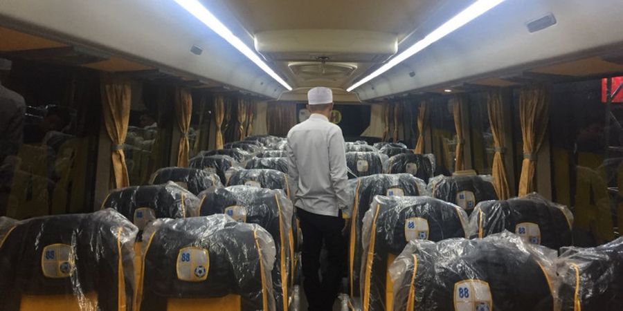 Menikmati Bus Baru Barito Putera