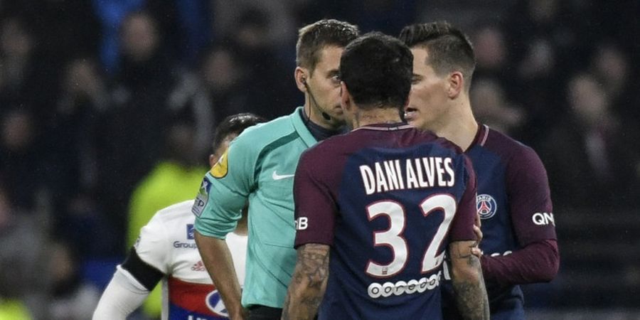 Real Madrid Vs PSG - Pengalaman Dani Alves akan Jadi Kunci