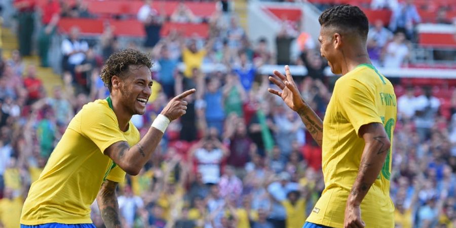 Cetak Gol untuk Timnas Brasil, Roberto Firmino Dapat Hadiah Romantis dari Wanita Ini