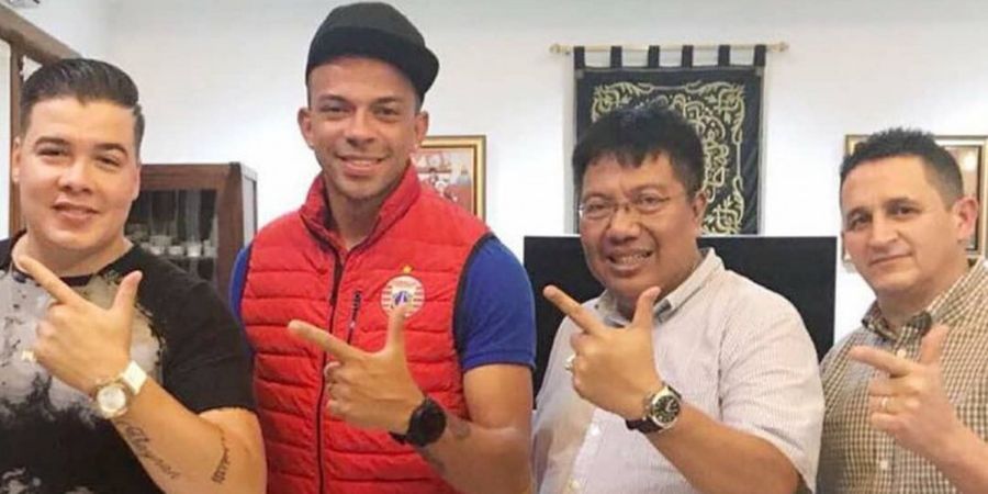 Demi Perempuan Cantik Ini, Ivan Carlos Harus Tinggalkan Persija Jakarta untuk Sementara 