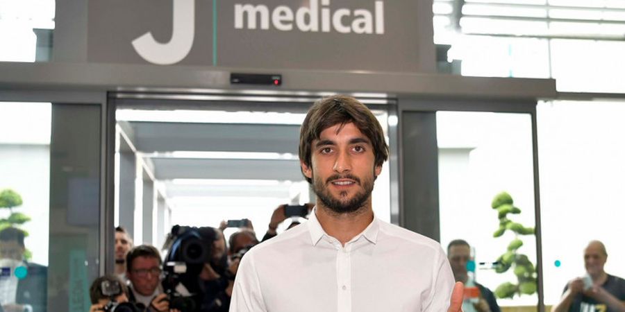 Mattia Perin Jalani Tes Medis di Juventus