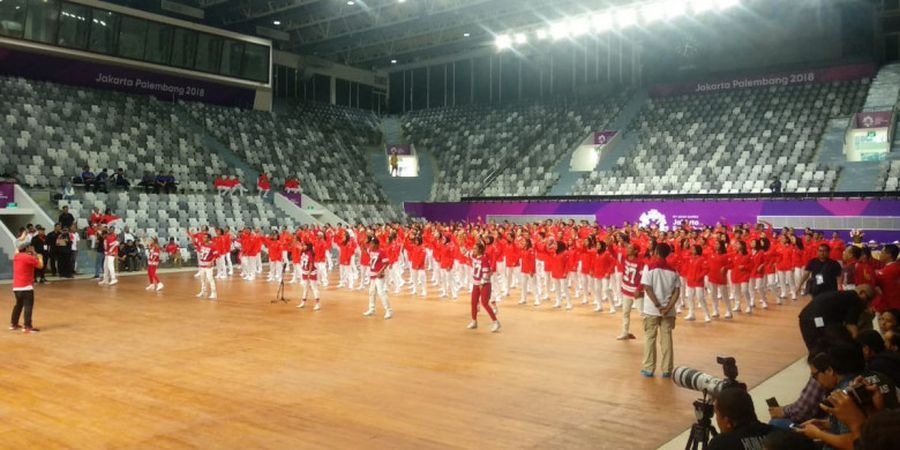 Asian Games 2018 - Sebelum Dikukuhkan, Sejumlah Atlet Indonesia Belajar Gerakan Flash Mob