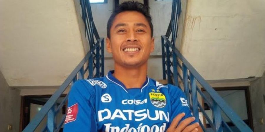 VIDEO - Reuni Singkat Eks Pemain dan Pelatih Persib Saat Borneo FC Vs Barito