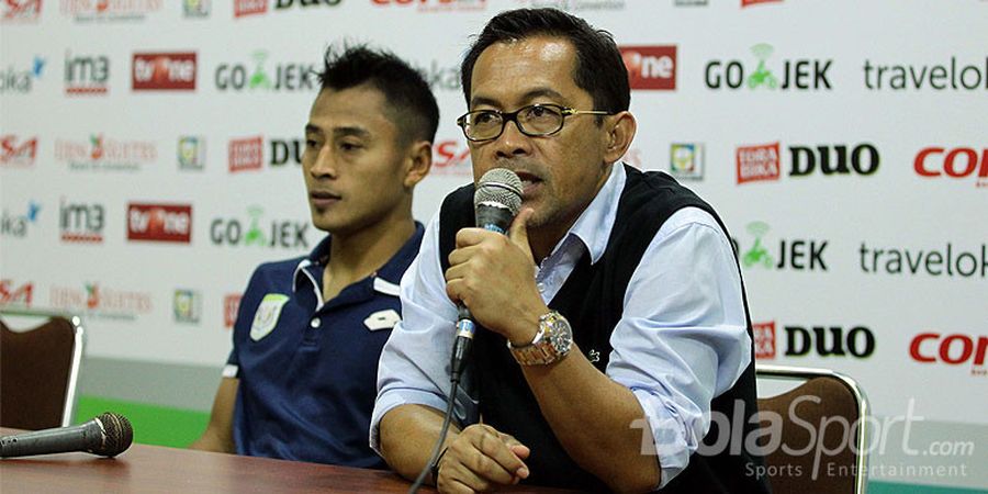 Persela Kalah dari Arema FC, Aji Santoso Salahkan Kelengahan Pemain