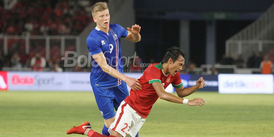 VIDEO - Keras, Kapten Timnas U-23 Indonesia Terkapar Setelah Kena Hajar Ezechiel Ndouassel 