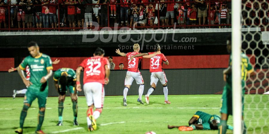 Soal Rumput Sintetis, Bek Asing Bali United Sampaikan Pesan Penting