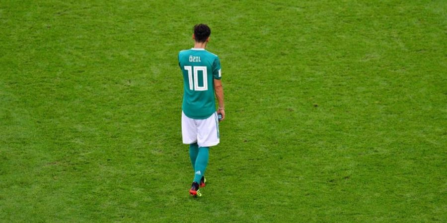 Curhat Rasa Sakitnya, Mesut Oezil Banjir Dukungan Penggemar