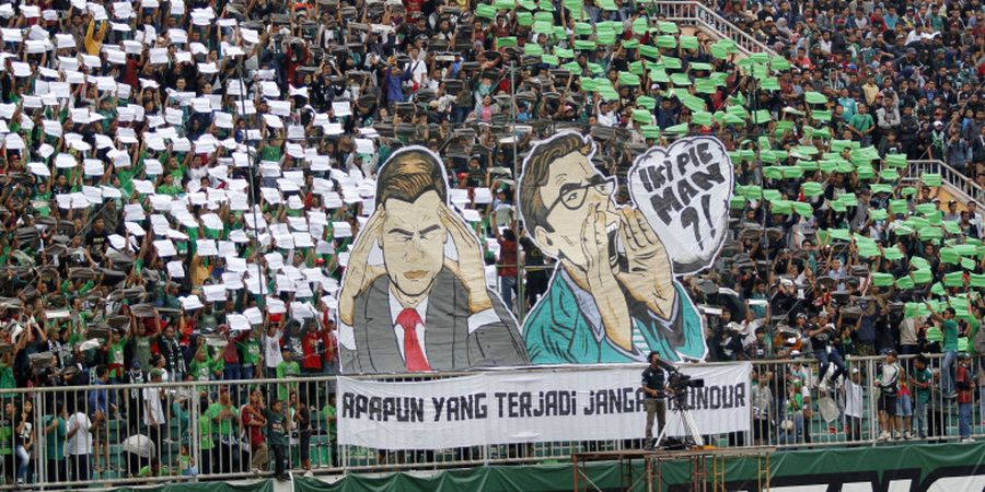 GALERI FOTO - Suasana Mengharukan Stadion Maguwoharjo Pasca PSS Sleman Gagal Lolos 8 Besar