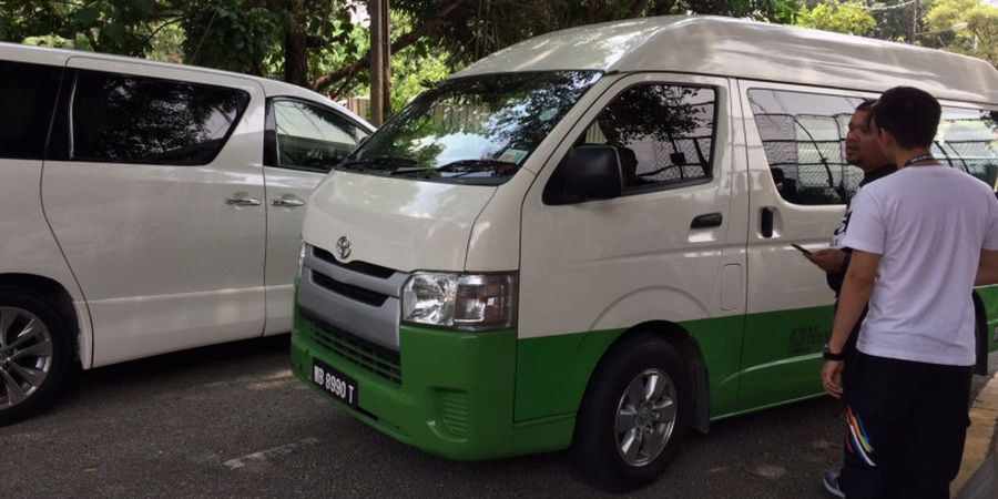 SEA Games 2017 - Timnas U-22 Rela Berdesakan di Minibus Menuju Lokasi Latihan