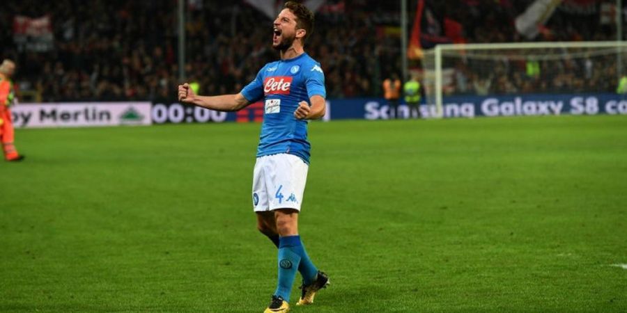 Hasil Babak I - Napoli Ungguli Benevento Melalui Gol Indah Dries Mertens