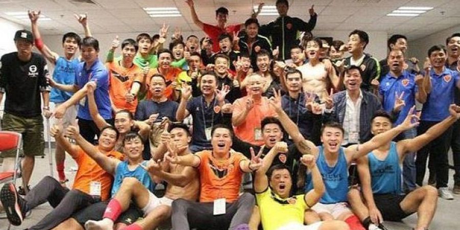 Lolos ke Divisi Dua, Klub Liga China Ini Berikan Bonus 40 Miliar Rupiah per Pemain!