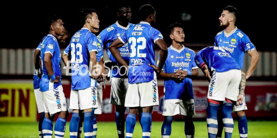 Jelang Lawan PSIS, Persib Bandung Diterpa Kabar Tak Enak dari Pelatih dan Pemain