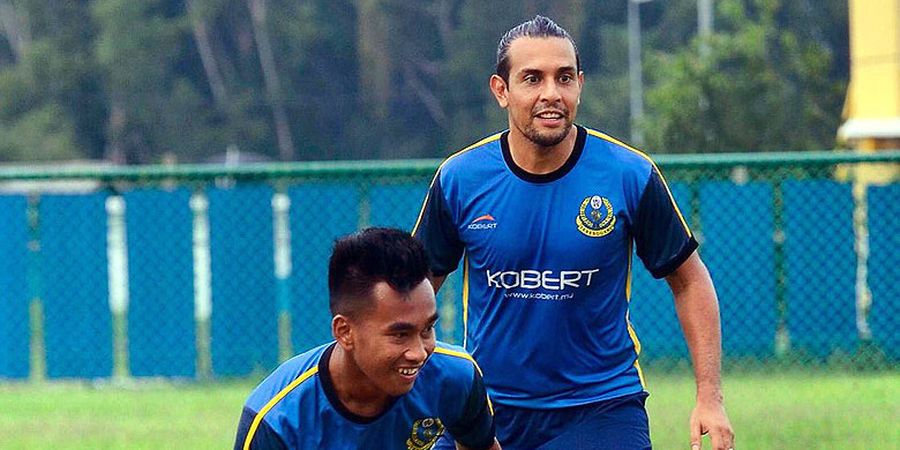 Kembali Berseragam Arema FC, Gustavo Lopez Mengusung Misi Besar