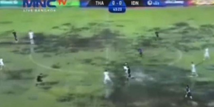 Stadion Bola Diubah Jadi Kolam Renang  oleh Orang-orang Ini