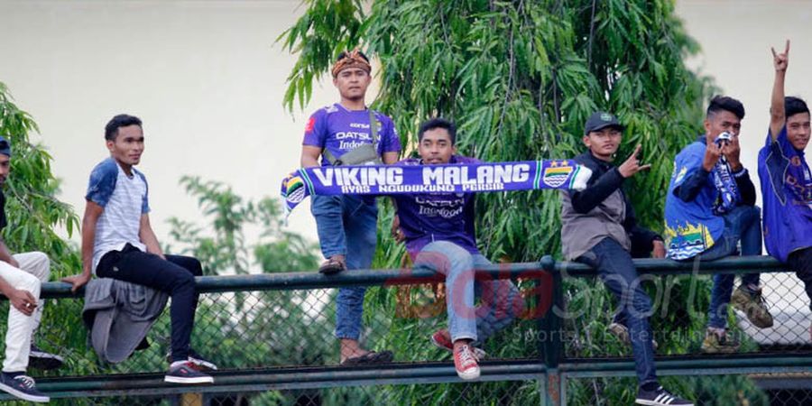 Pelatih Persib Bandung Antusias Lihat Bobotoh Saksikan Sesi Latihan Pangeran Biru