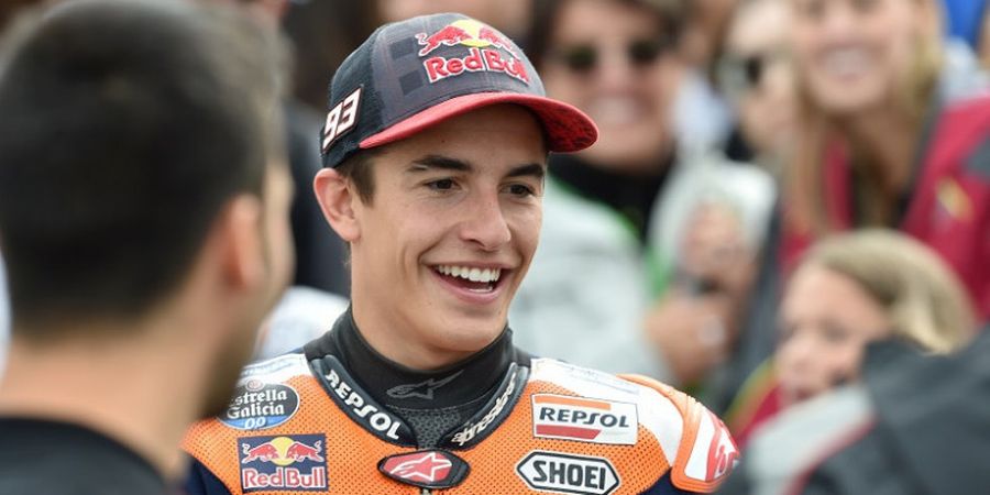 Ketika Marc Marquez Kedinginan, Netizen Malah Salah Fokus dengan Bagian Indah di Wajahnya