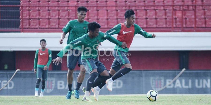 Update Transfer Arema FC - Resmikan Bek Timnas Indonesia Era Luis Milla, 11 Pemain Dipastikan Bertahan