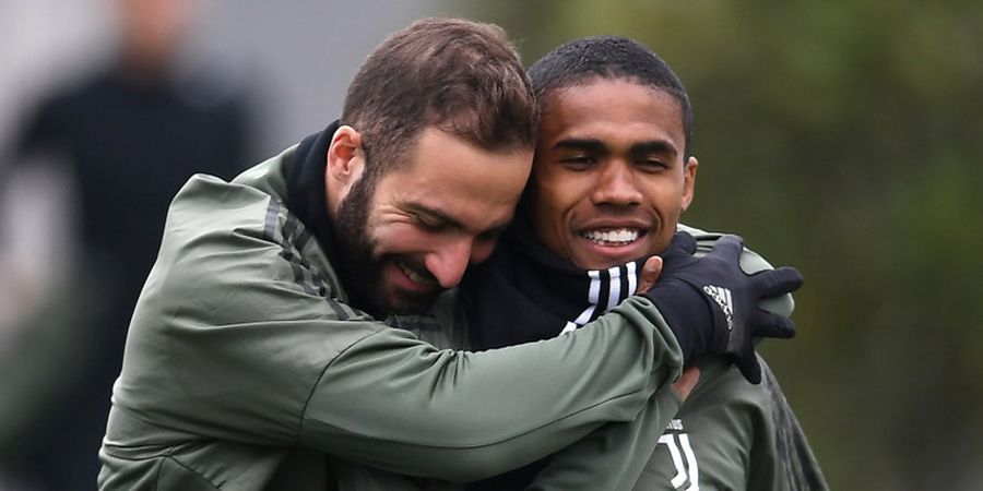 Buat 6 Assist dalam 5 Partai, Douglas Costa Kunci Scudetto bagi Juventus