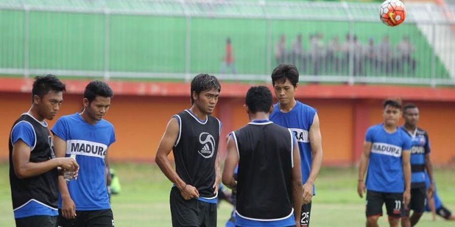 Tinggalkan Pola Tiga Bek, Madura United Kembali ke Skema Lama