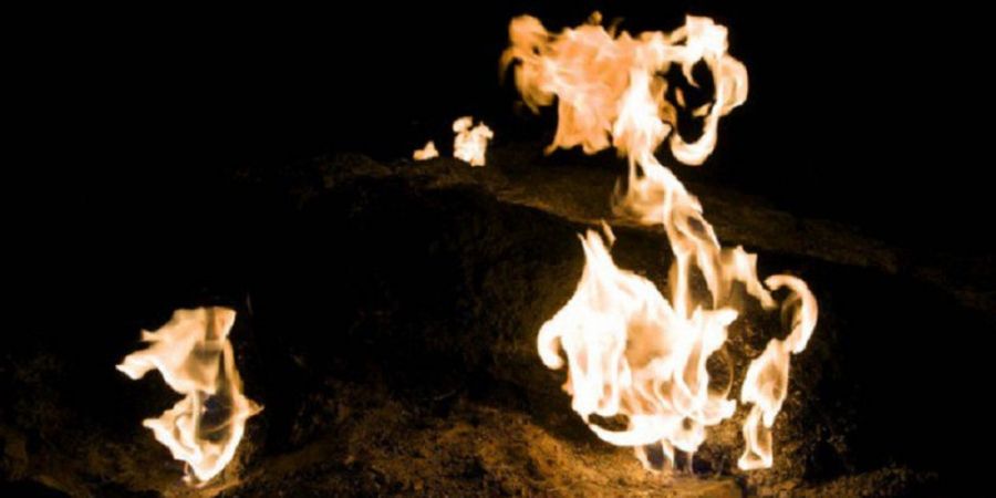 Obor Asian Games dari Api Abadi Mrapen, 5 Tempat Lainnya Ini juga Punya Api Abadi, Lho!