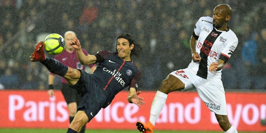 PSG Vs Guingamp - Dua Gol Edinson Cavani Selamatkan Tuan Rumah dari Kekalahan