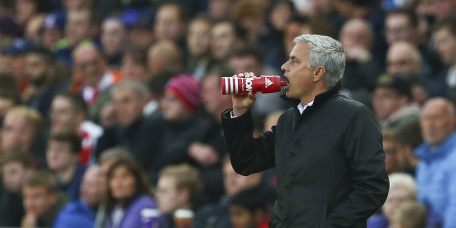 Manchester United Vs Everton - 3 Perkiraan Formasi yang Digunakan Jose Mourinho