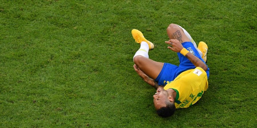 Ini Alasan Mengapa Neymar Tampak Begitu Kesakitan saat Dilanggar Pemain Meksiko