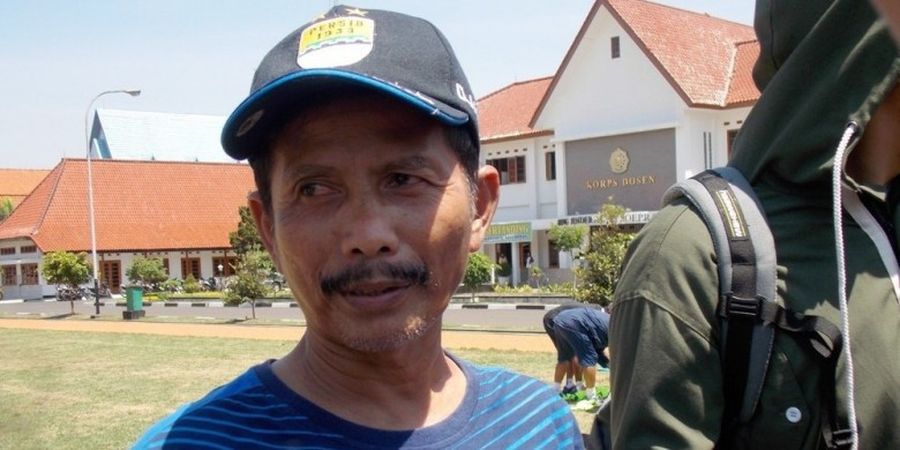 Djanur Berharap Firman Tetap bersama Persib 