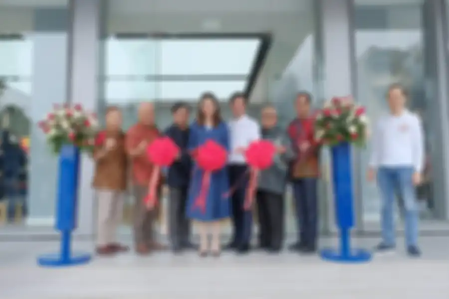 PermataBank buka kantor cabang dengan model desain yang baru, cukup gunakan aplikasi.