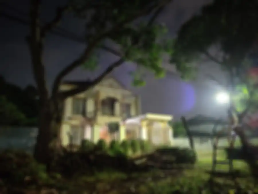 Hasil foto malam realme GT2 Pro Mode Normal