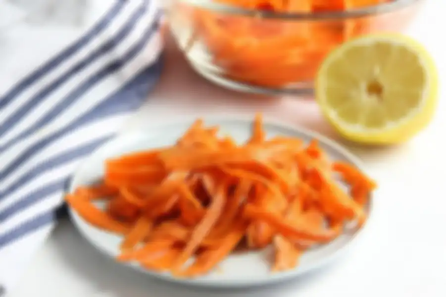 Salad wortel dengan lemon